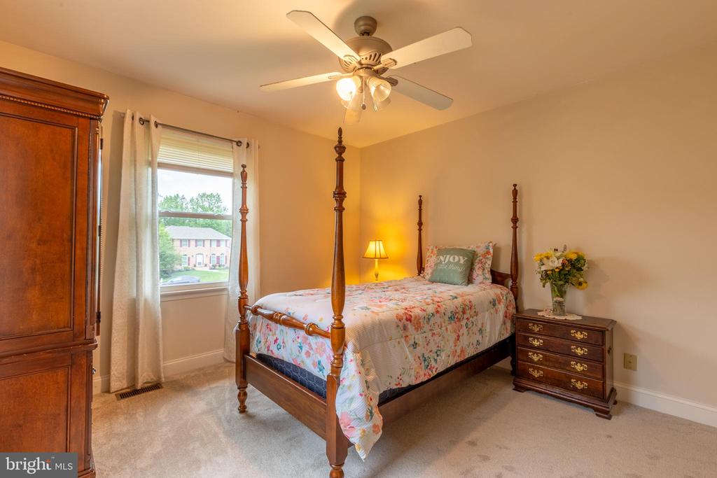 226 HAWKES COURT