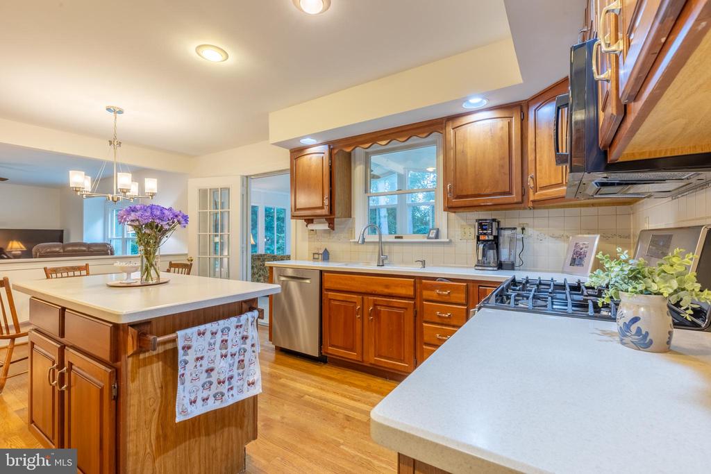 331 SHERINGHAM DRIVE