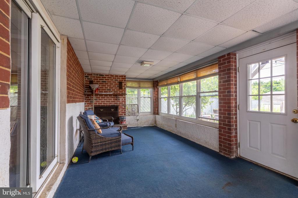 2035 ARMOUR DRIVE