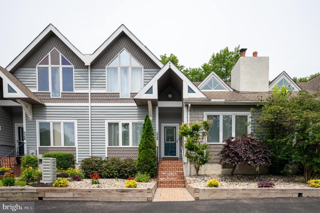 522 BEECH TREE LANE