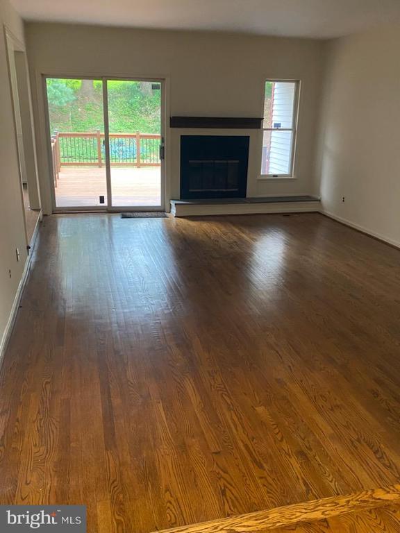 4859 PLUM RUN COURT