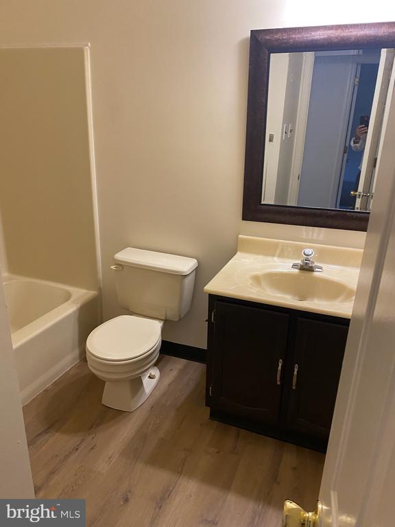 4859 PLUM RUN COURT