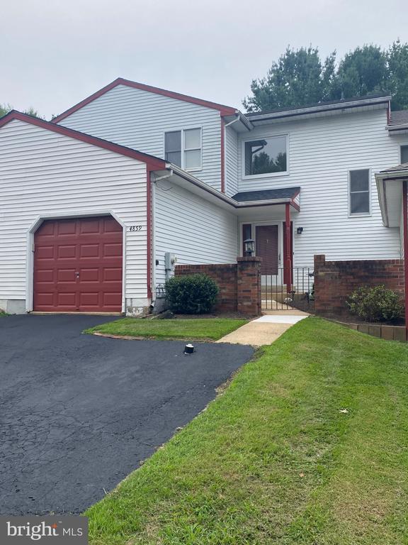 4859 PLUM RUN COURT