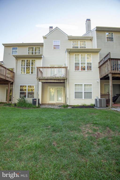 815 N WATERFORD LANE