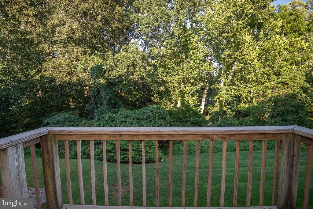 815 N WATERFORD LANE