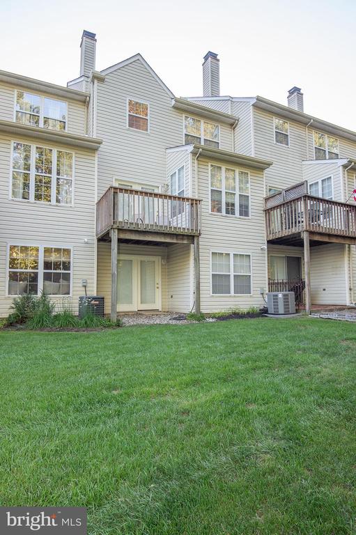 815 N WATERFORD LANE