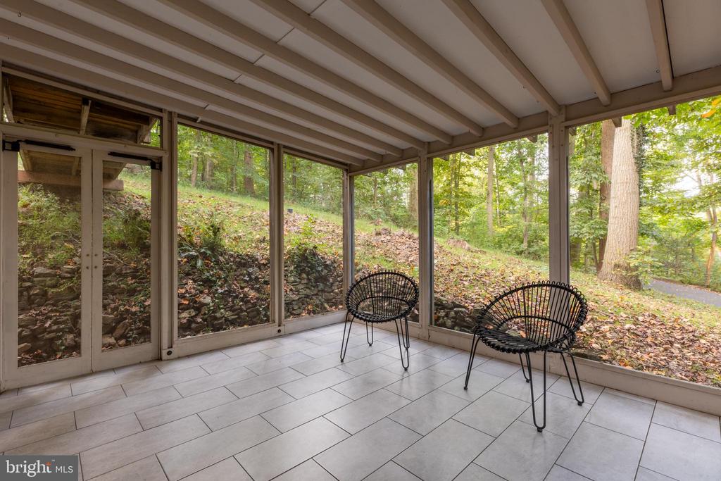427 WALDEN LANE