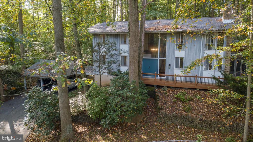 427 WALDEN LANE