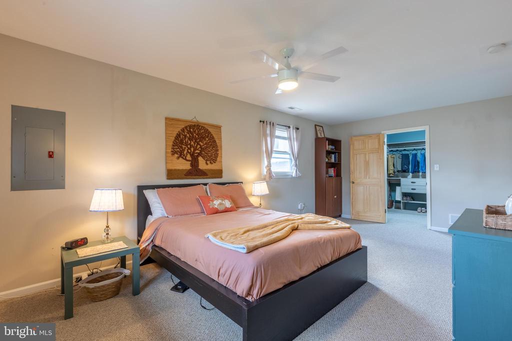 4 REYBURN COURT