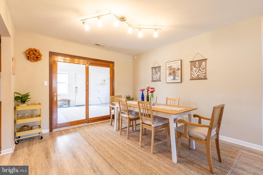 4 REYBURN COURT