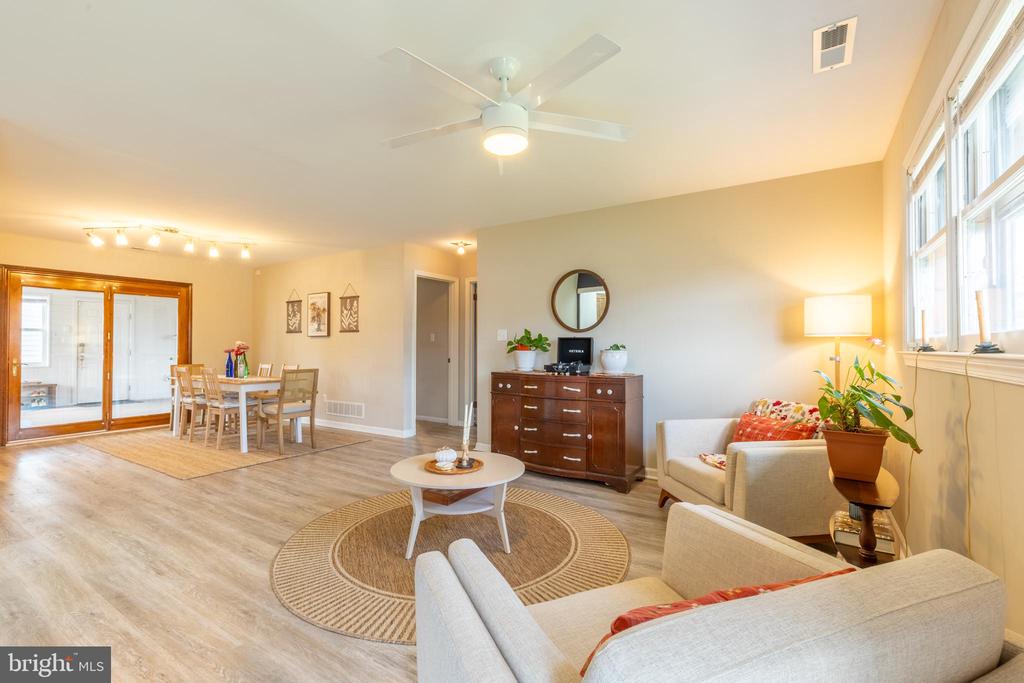 4 REYBURN COURT