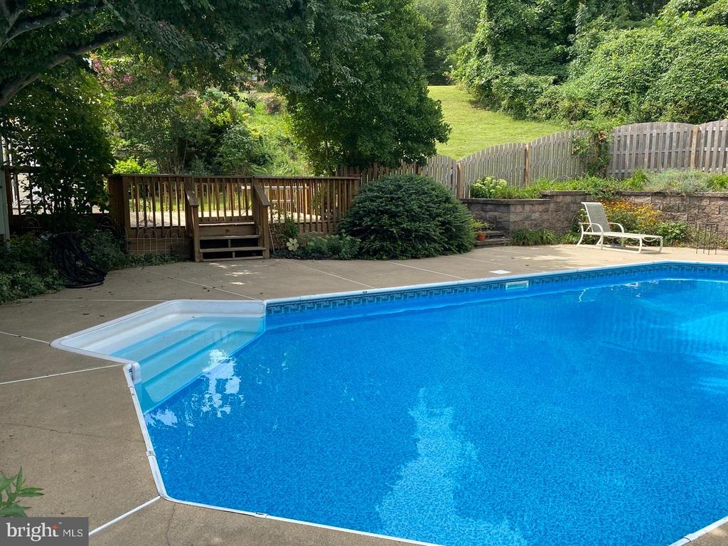 104 HOBSON DRIVE