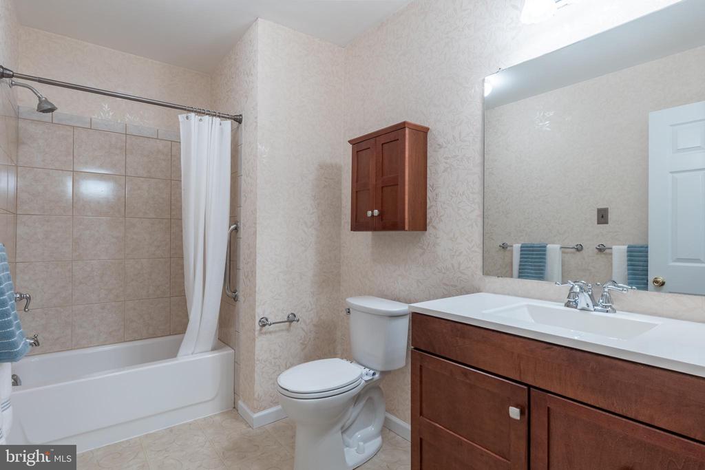 4855 PLUM RUN COURT