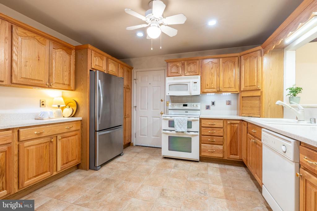 4855 PLUM RUN COURT