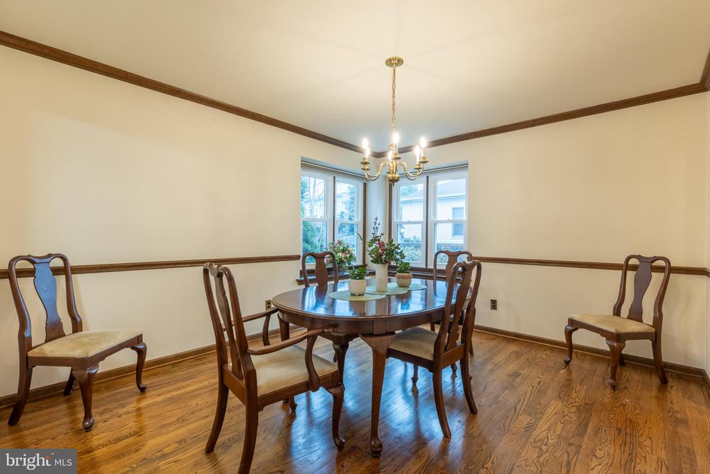 4855 PLUM RUN COURT