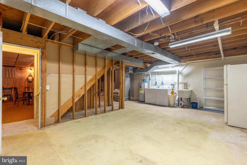 4855 PLUM RUN COURT