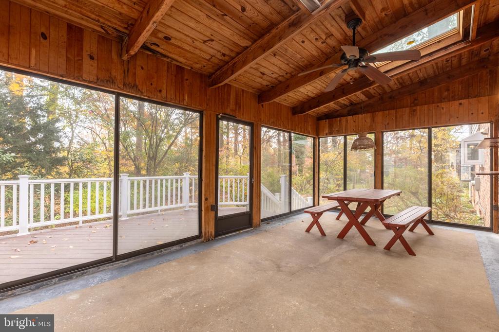 21 WINTERBURY CIRCLE