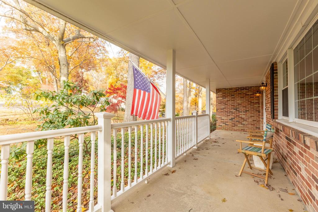 21 WINTERBURY CIRCLE
