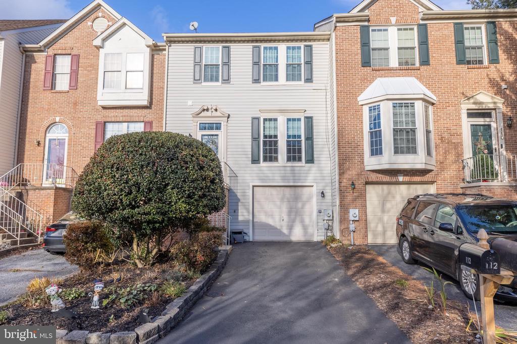 112 MONET CIRCLE
