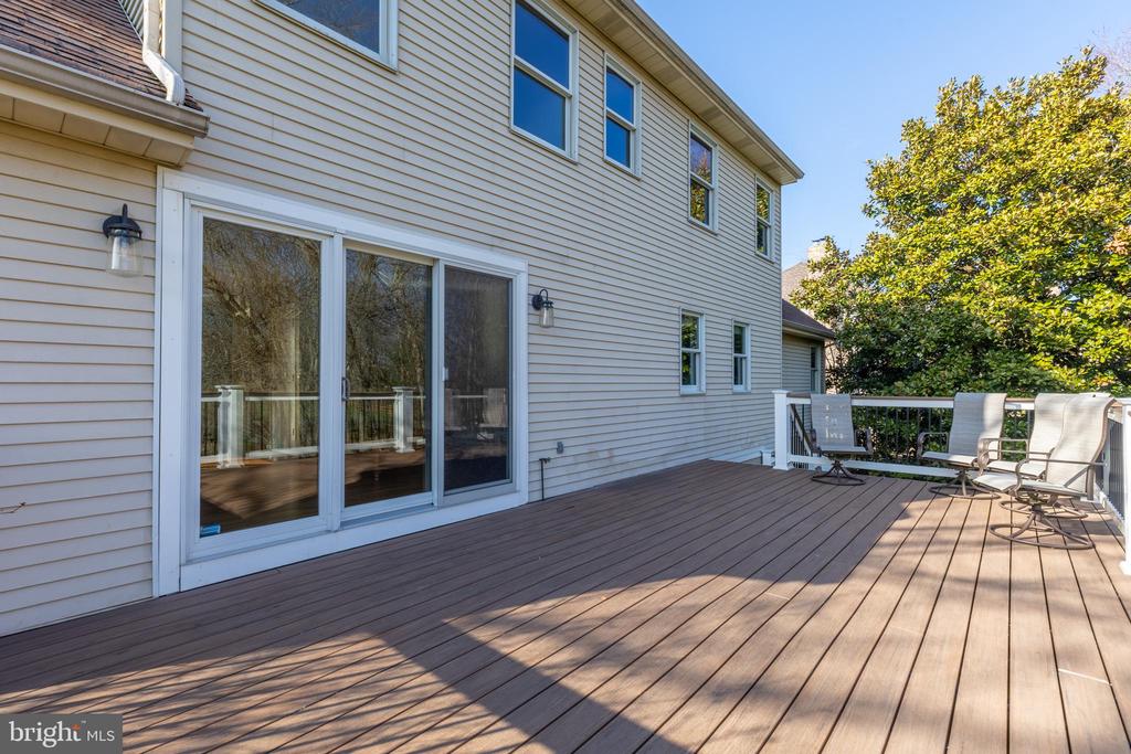 4 RUNNING BROOK LANE