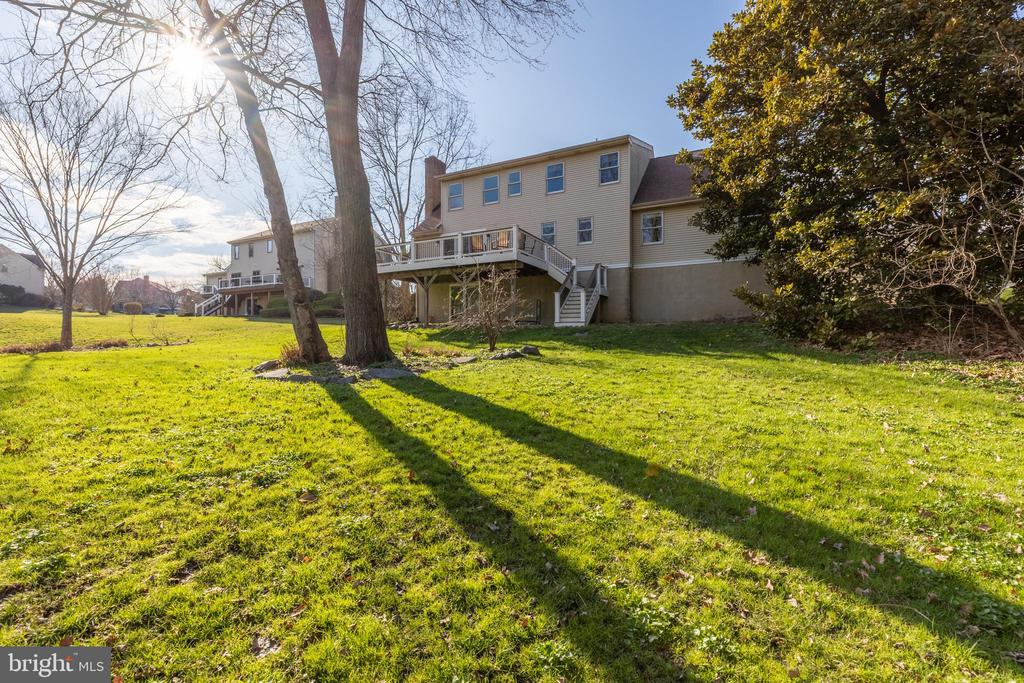 4 RUNNING BROOK LANE