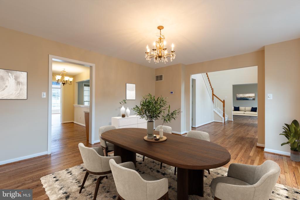 20 HUMMINGBIRD LANE