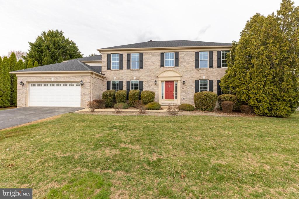 20 HUMMINGBIRD LANE