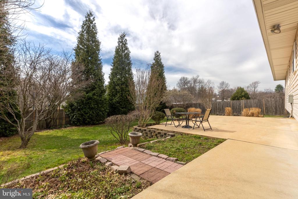 2604 SHEEN ROAD