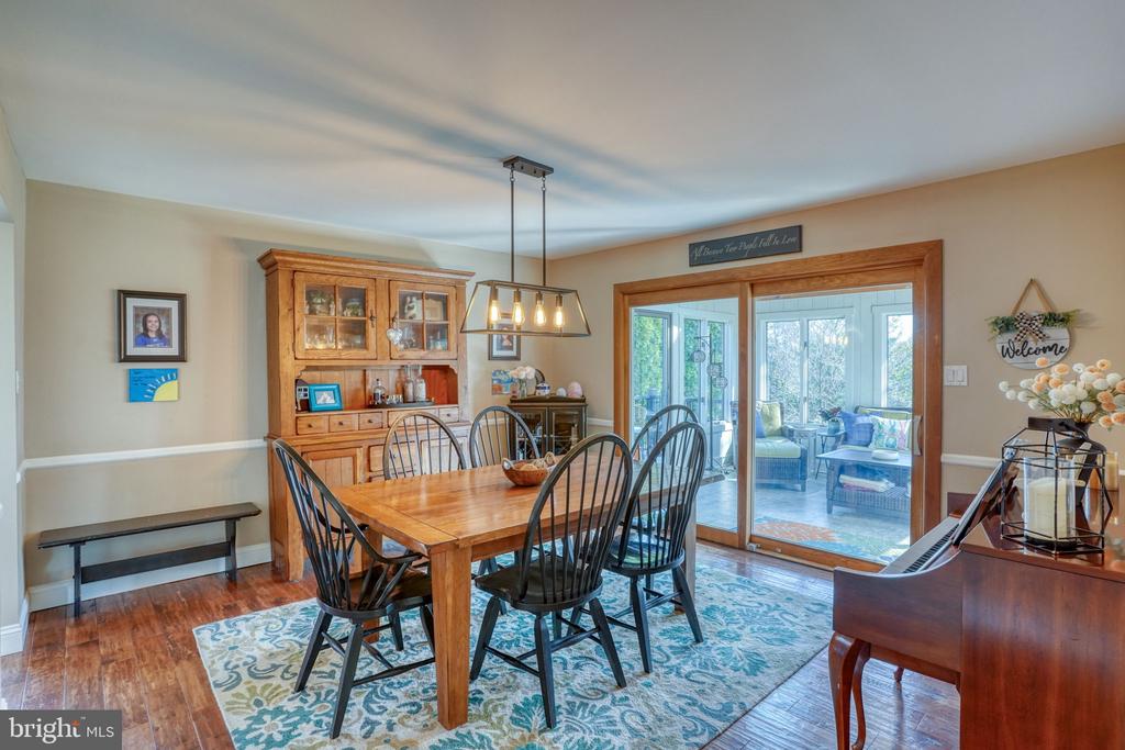 107 COUNTRY FLOWER ROAD