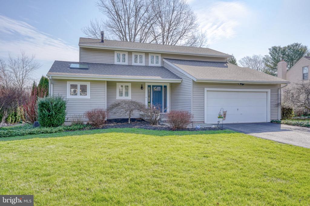 107 COUNTRY FLOWER ROAD