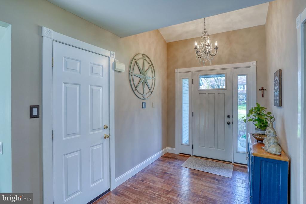 107 COUNTRY FLOWER ROAD