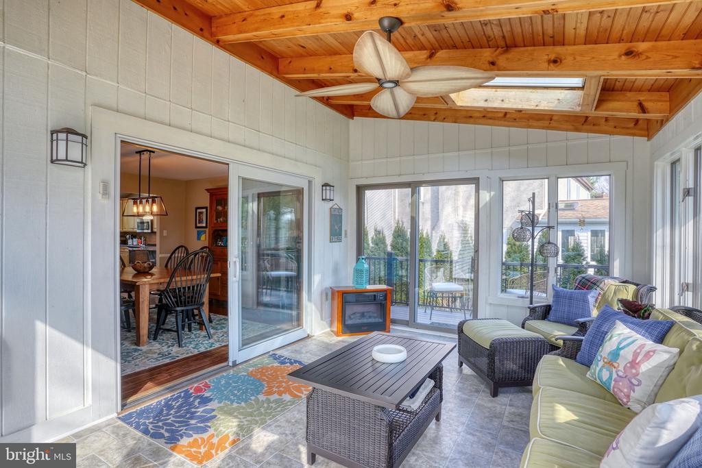 107 COUNTRY FLOWER ROAD