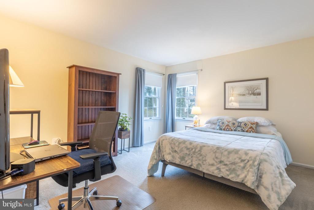 103 GREAT CIRCLE ROAD