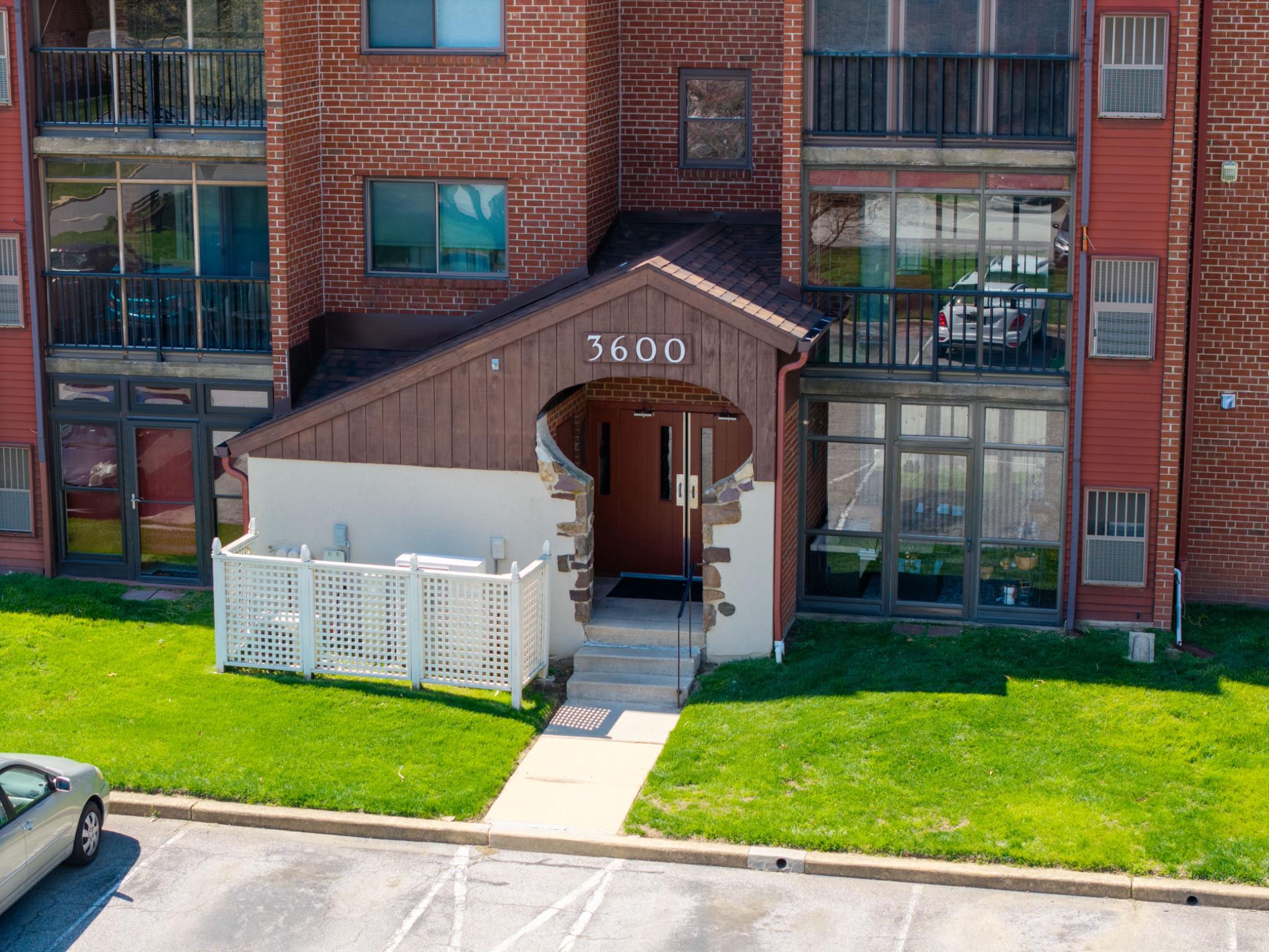 3600 RUSTIC LANE Unit: 215