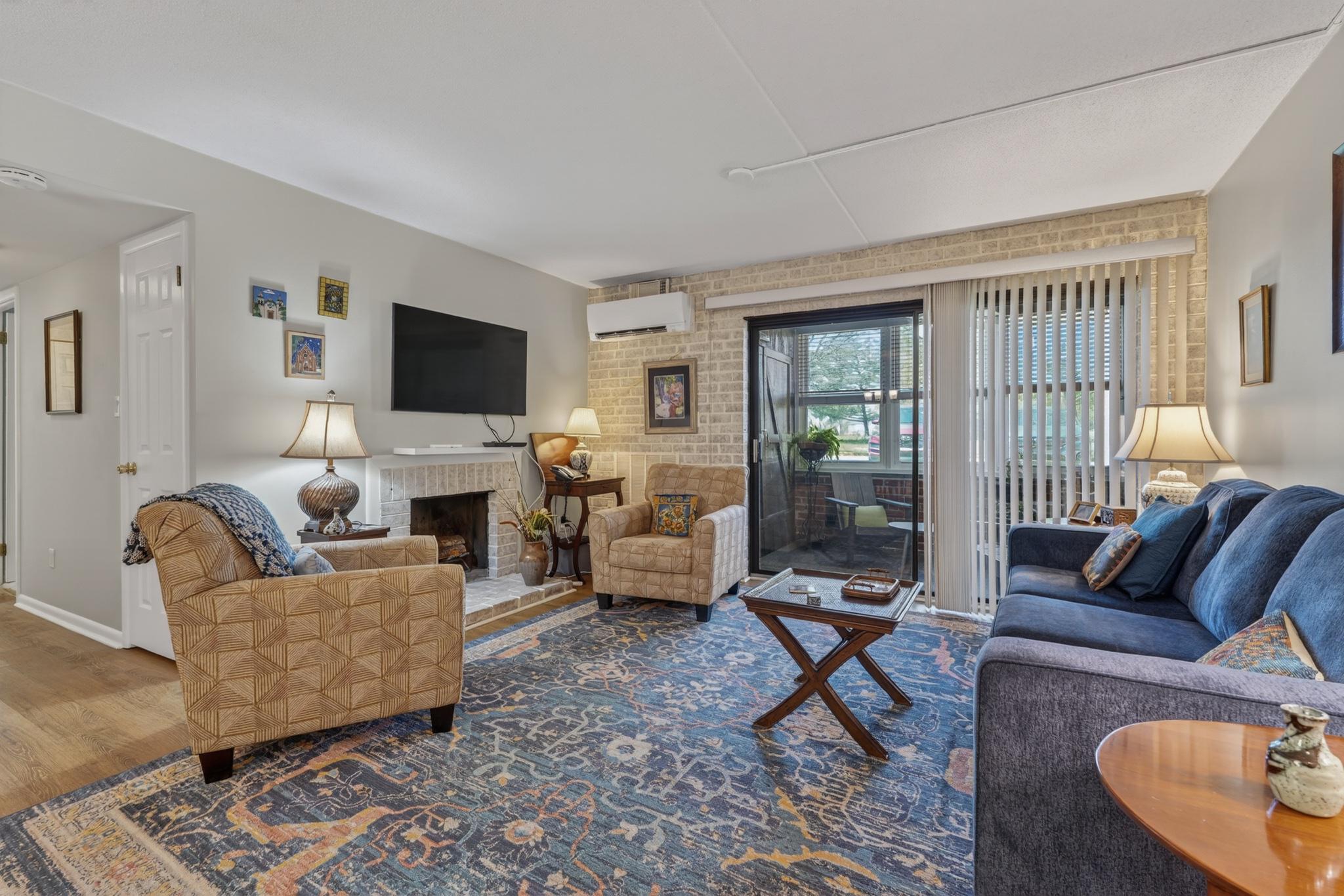 3600 RUSTIC LANE Unit: 215