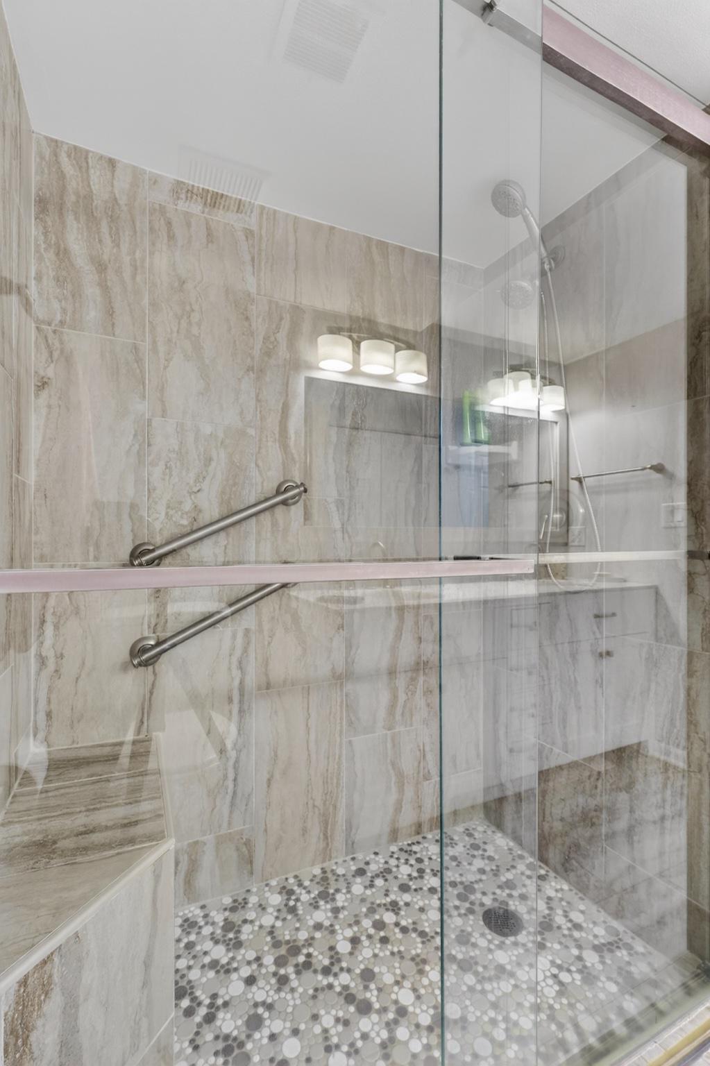 3600 RUSTIC LANE Unit: 215