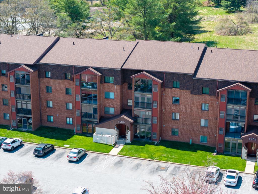 3600 RUSTIC LANE Unit: 215