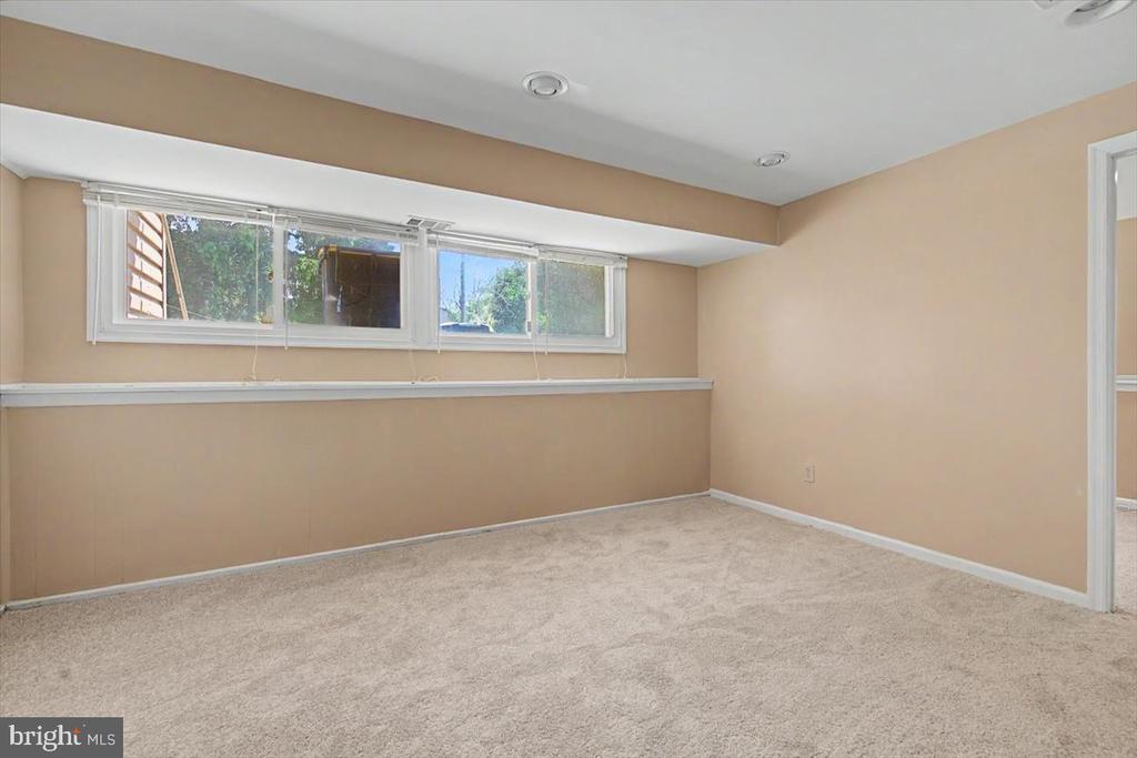 602 SHUE DRIVE
