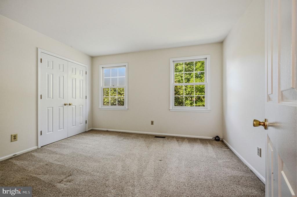 395 ST. REGIS DRIVE
