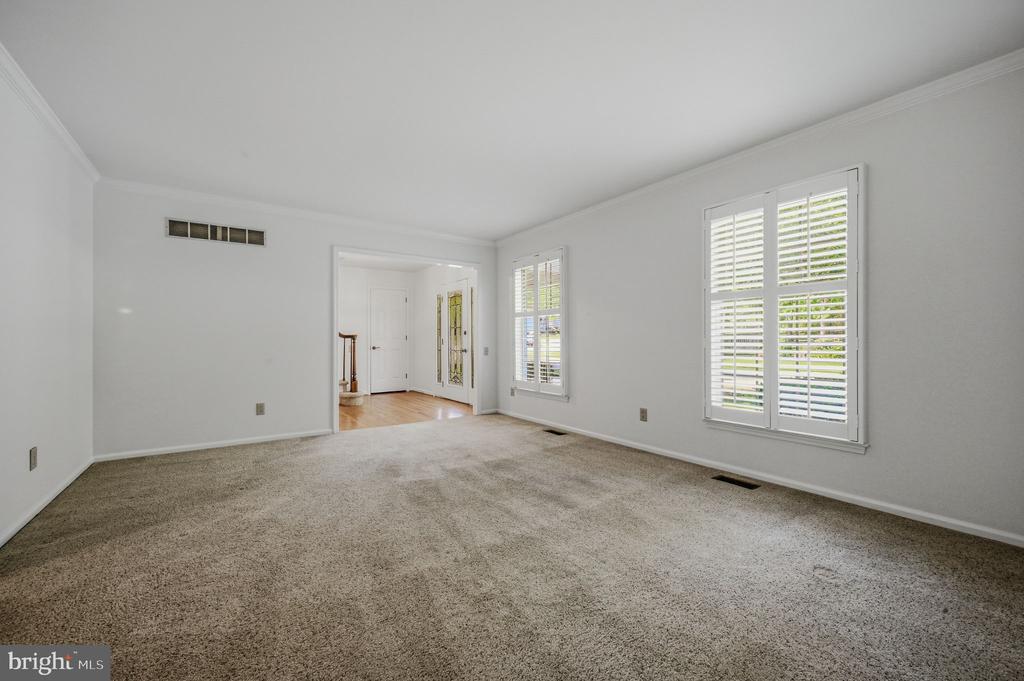 395 ST. REGIS DRIVE