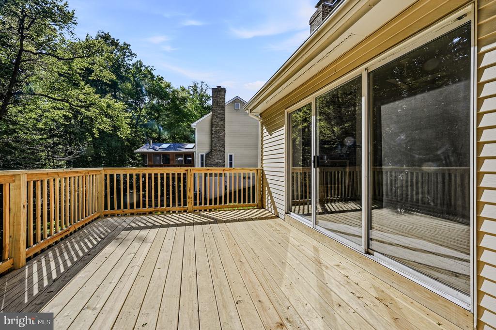 395 ST. REGIS DRIVE