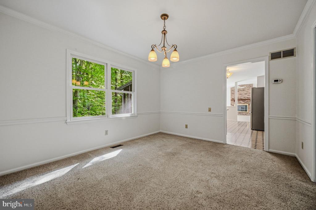 395 ST. REGIS DRIVE