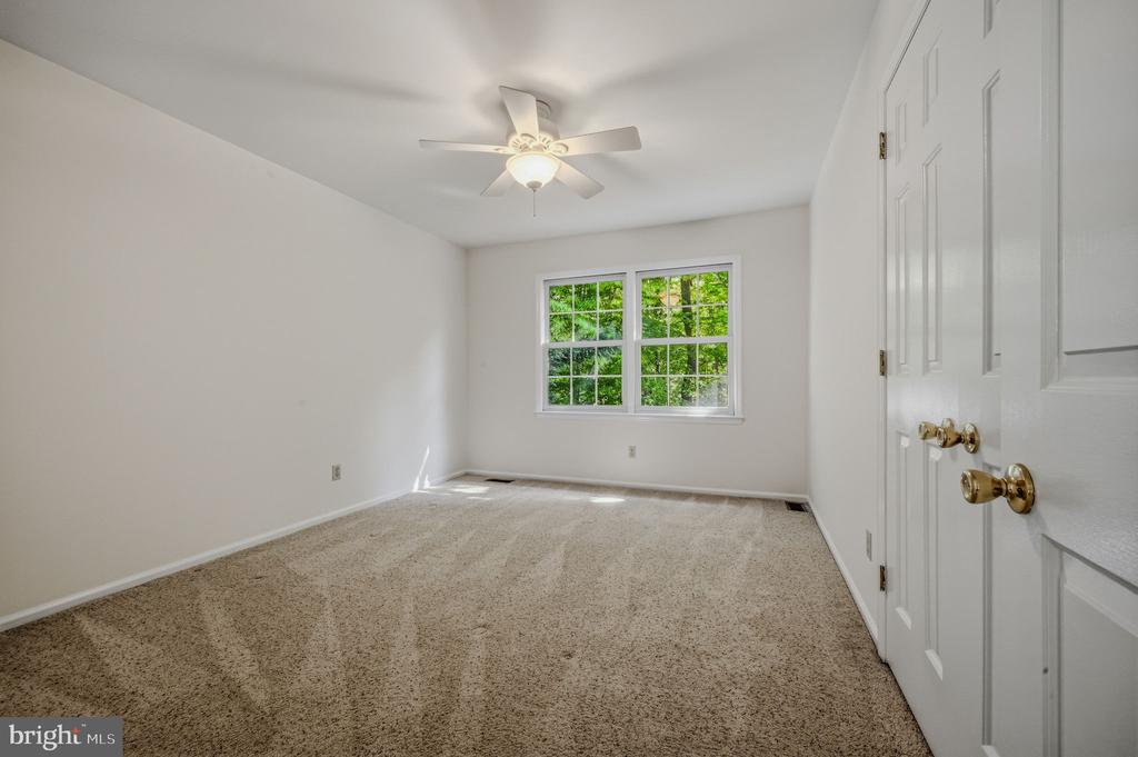 395 ST. REGIS DRIVE