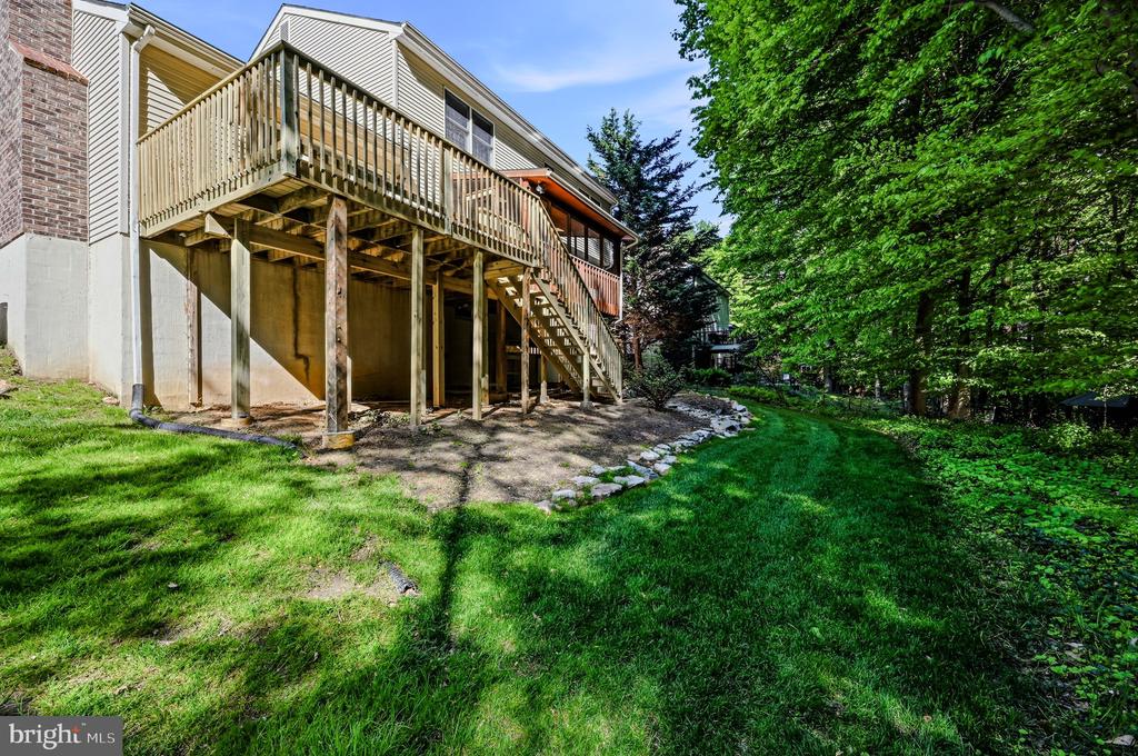 395 ST. REGIS DRIVE