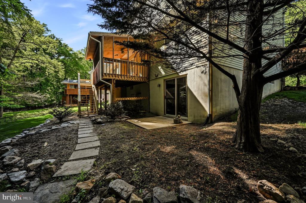 395 ST. REGIS DRIVE