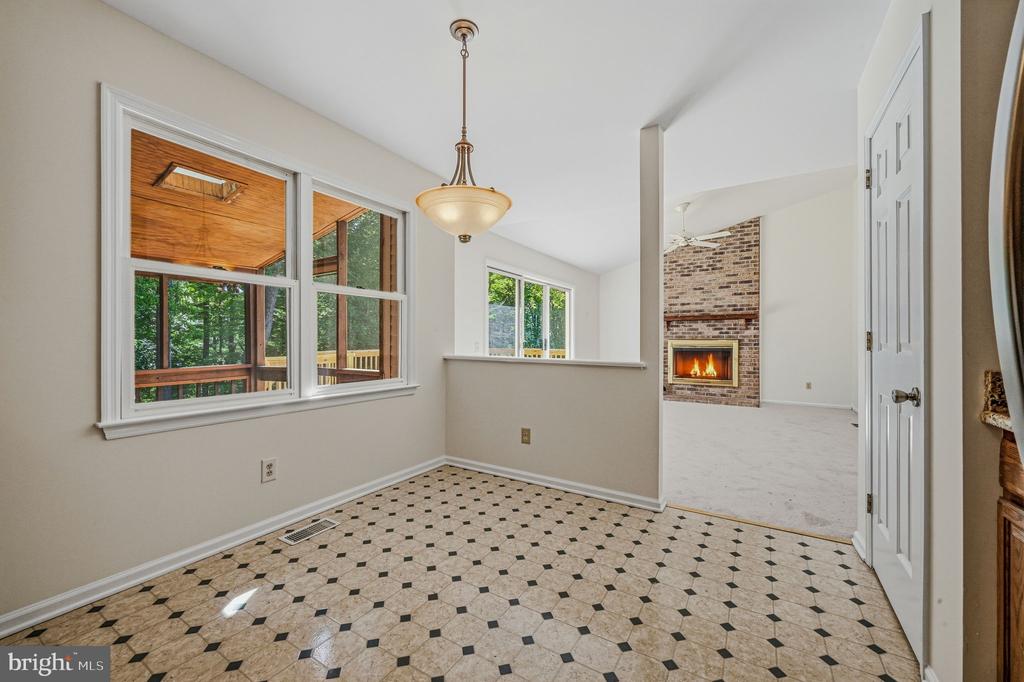 395 ST. REGIS DRIVE