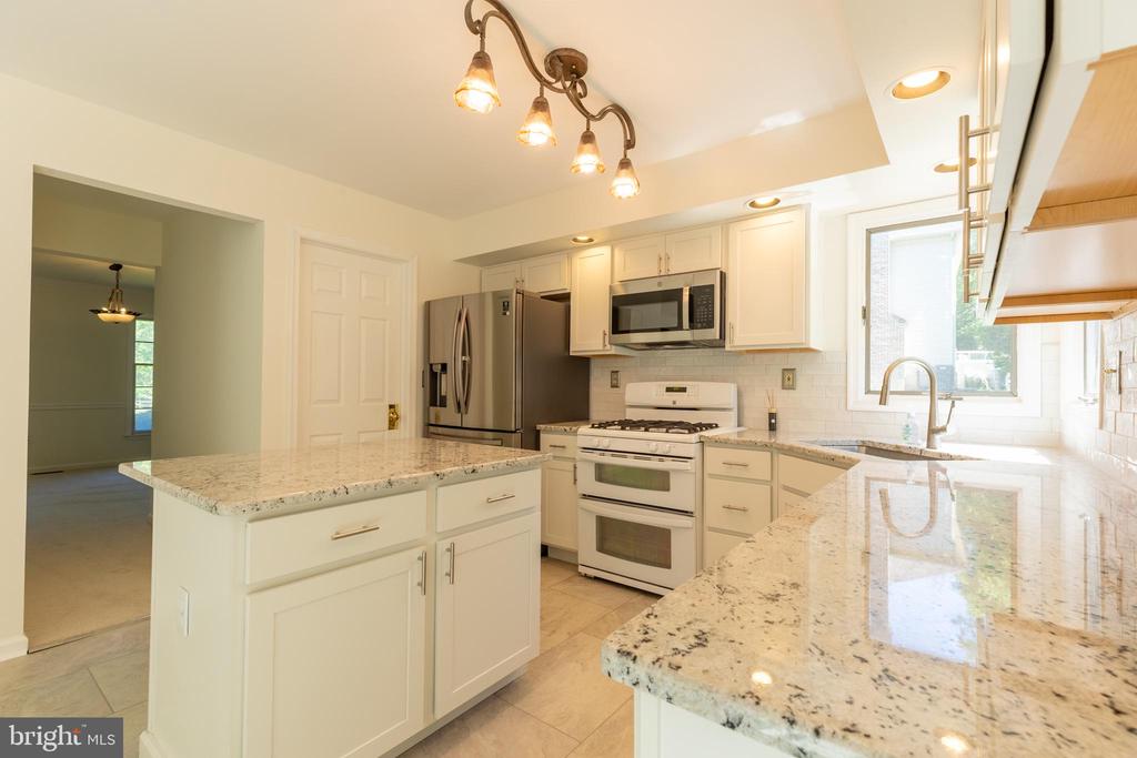 293 CHIPPENHAM LANE