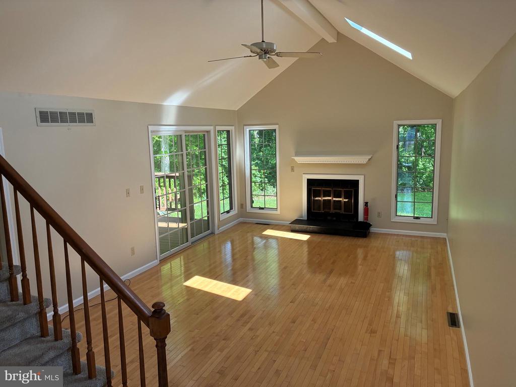 53 GENERAL MAXWELL COURT