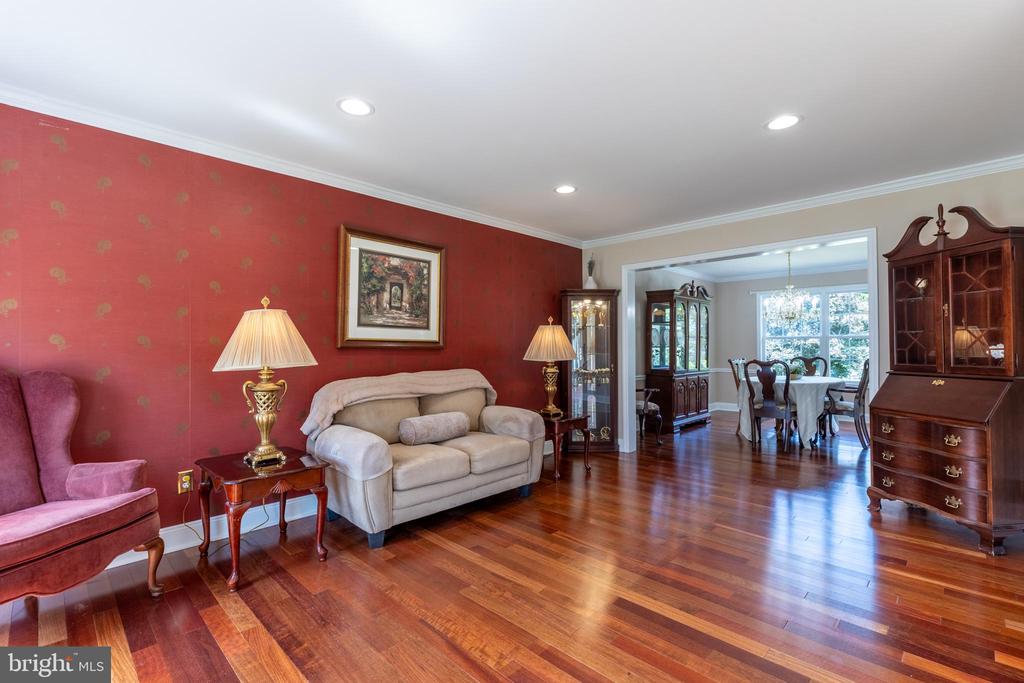 1 SALINA COURT