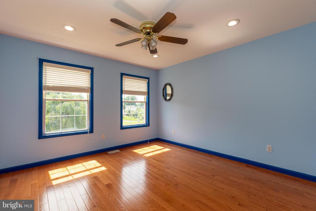 1 SALINA COURT